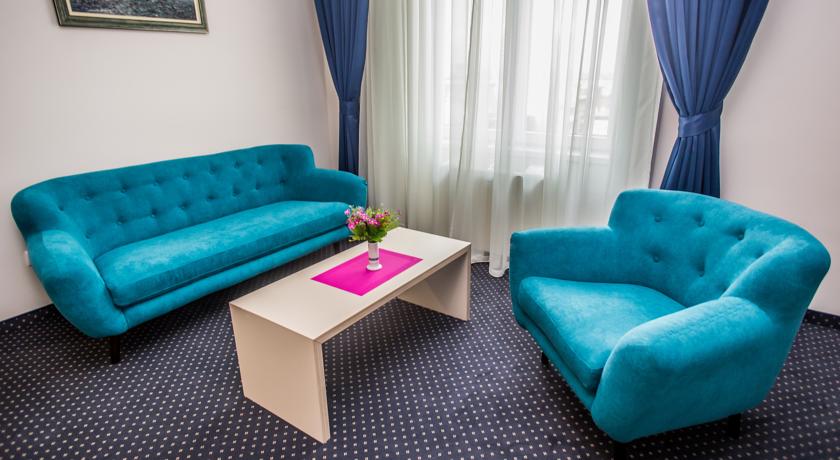 Five Points Square 11